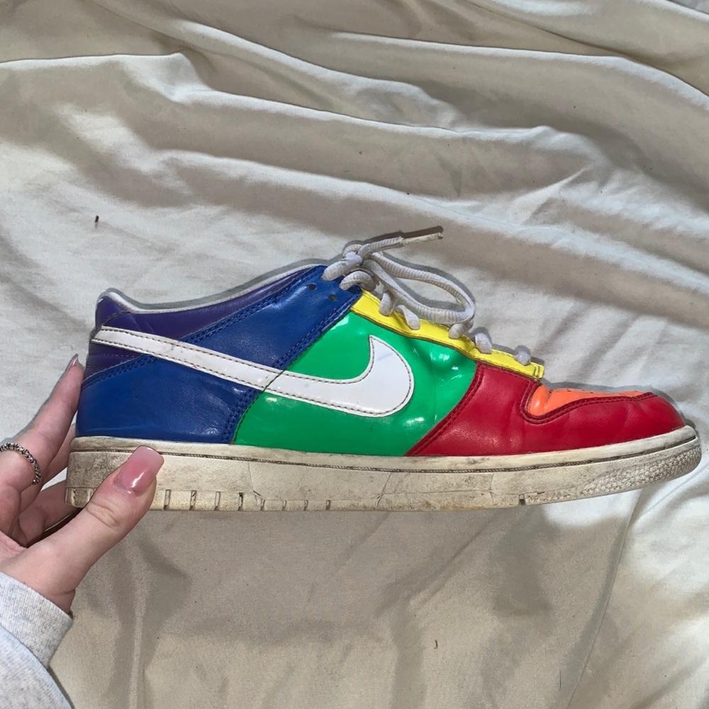 NIKE SWOOSH Size 8.5 Women’s